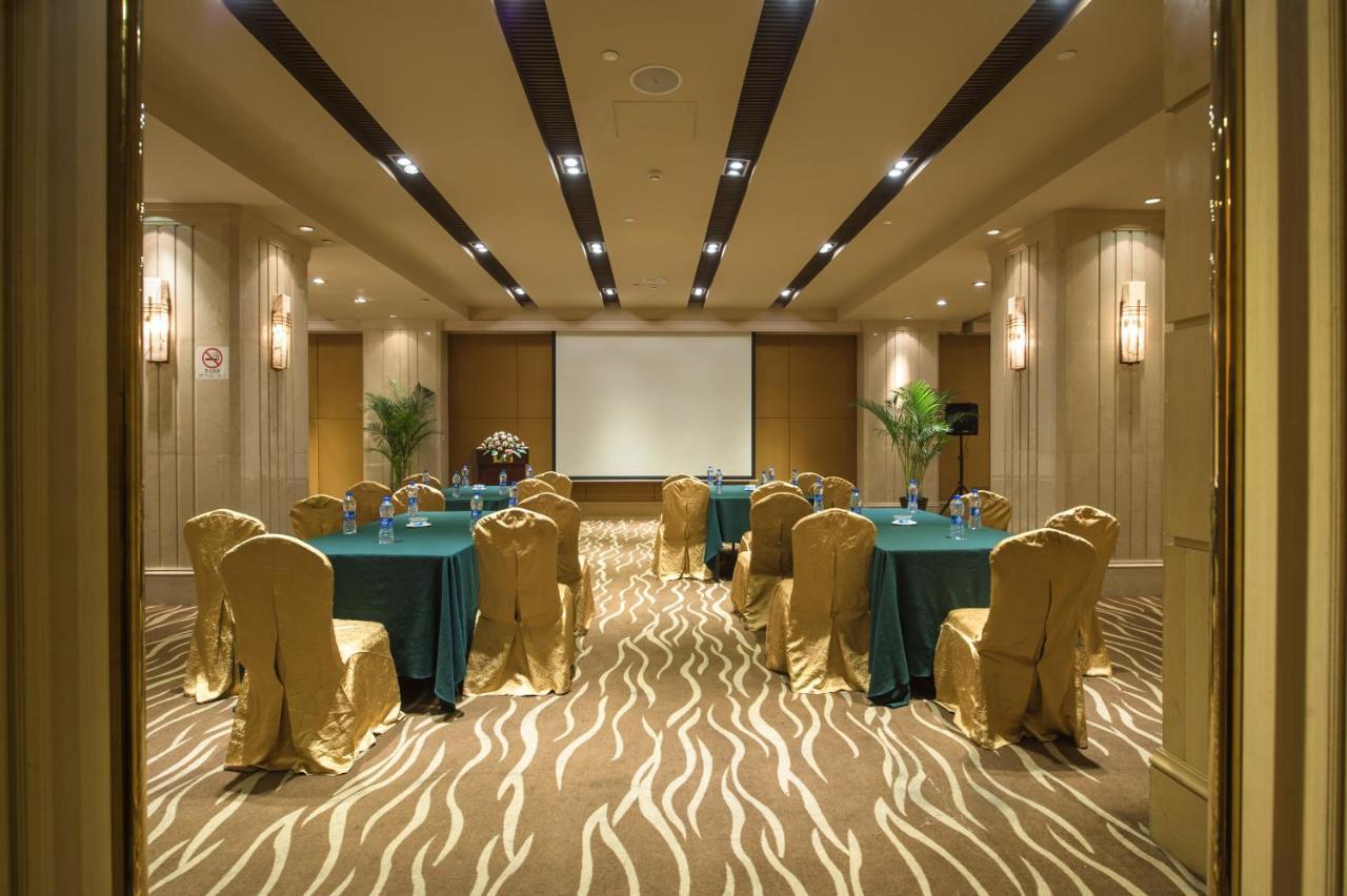 Holiday Inn Downtown شانغهاي المظهر الخارجي الصورة